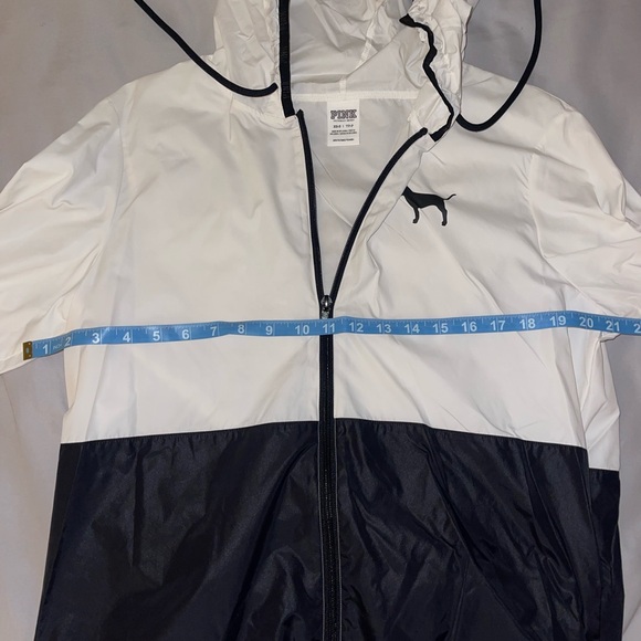 PINK Windbreaker - Picture 7 of 9